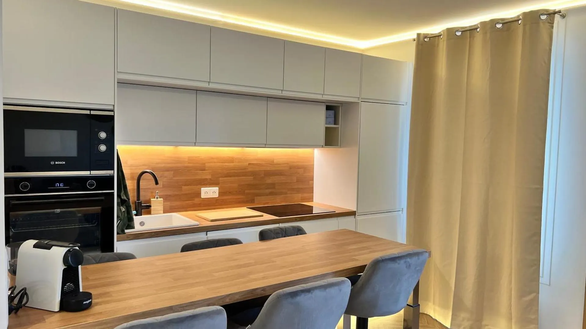 Design Apartment Near The Beaches Of Nice France