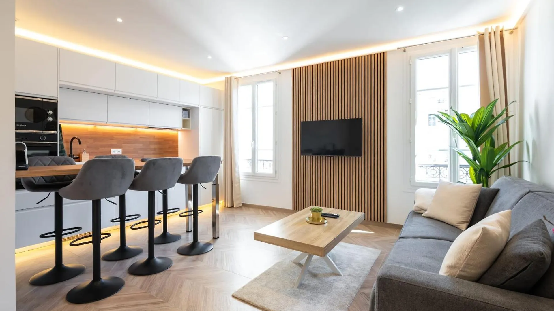 Design Apartment Near The Beaches Of Nice