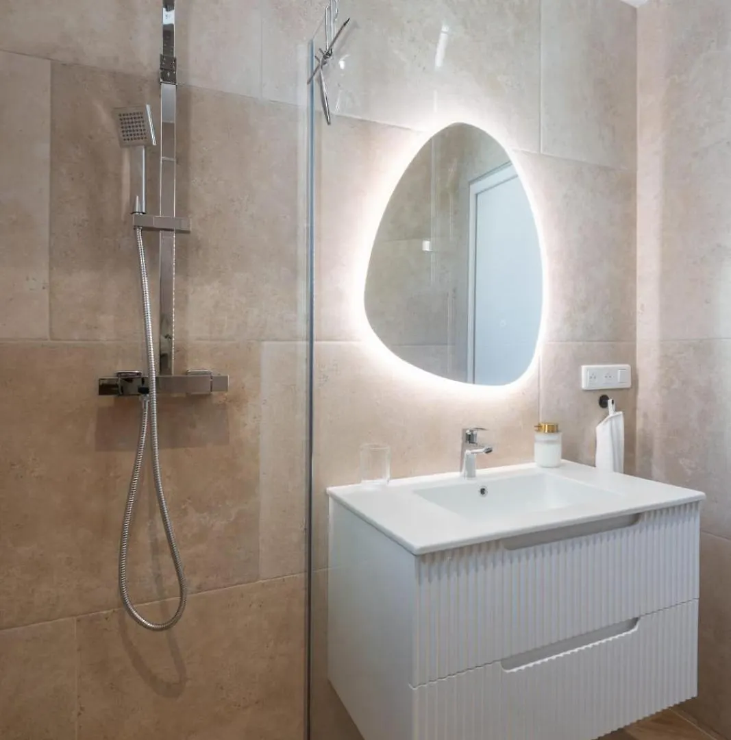 Design Apartment Near The Beaches Of Nice France