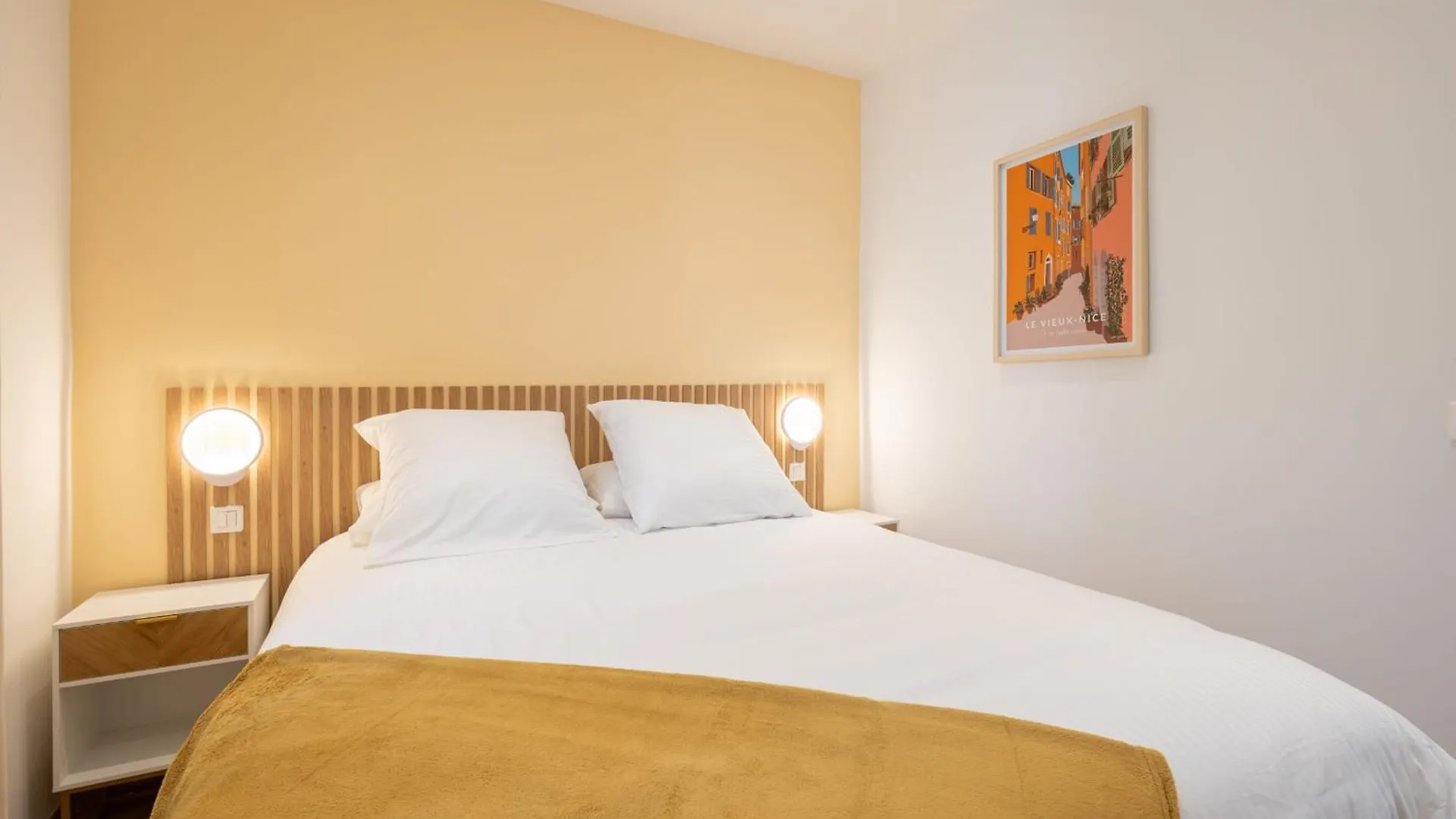 Design Apartment Near The Beaches Of Nice